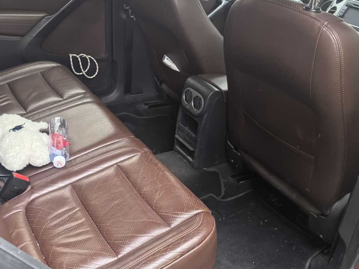 Volkswagen Tiguan 2014 car image #5