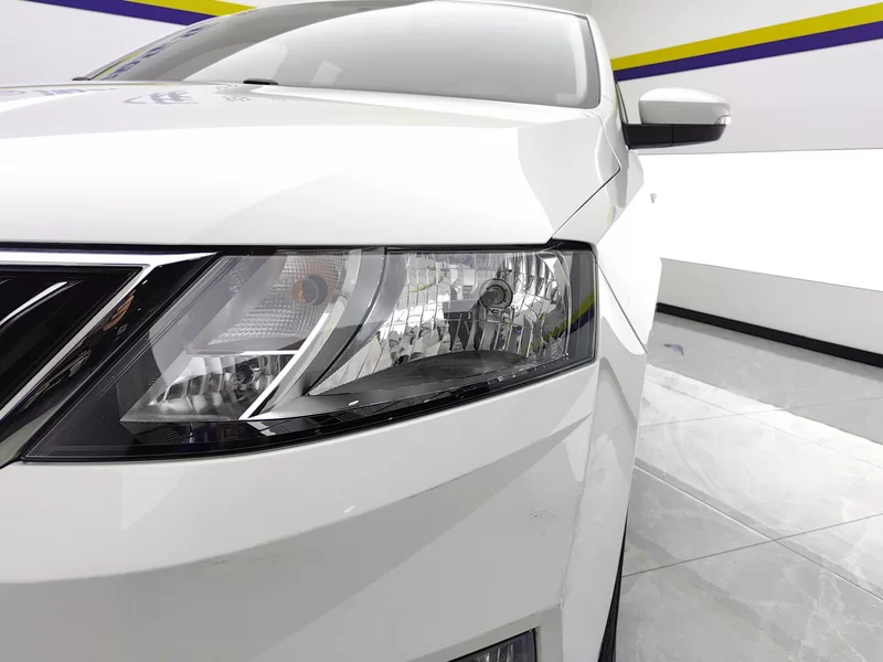 Skoda Rapid 2019 car image #5