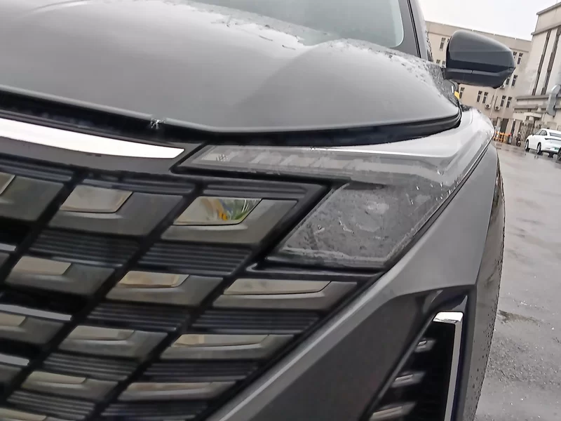 Changan UNI-Z 2025 immagine di auto #5