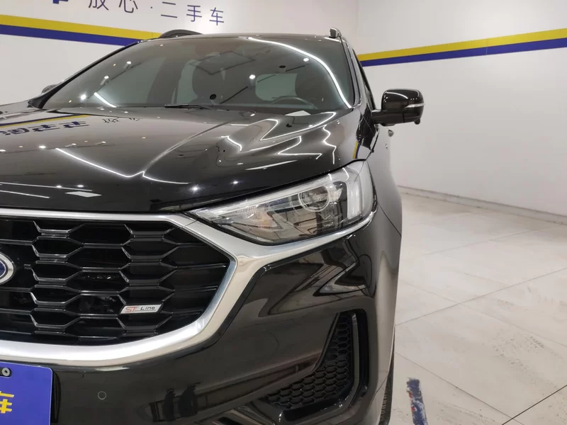 Ford Edge 2022 изображение автомобиля #5