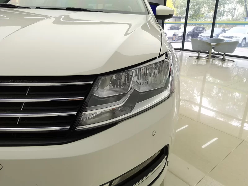 Volkswagen Gran Lavida 2018 immagine di auto #5