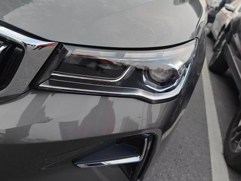 GEELY Emgrand 2025 car image #5