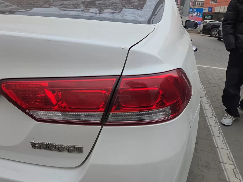 起亚 起亚K4 2015 汽车图片 #5