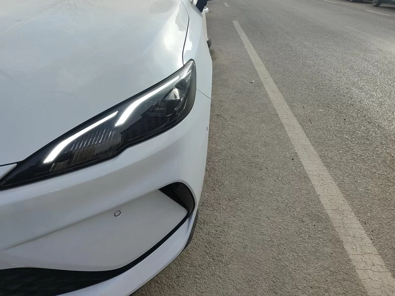 BYD Seal 05 DM-i 2025 #5 BYD Seal 05 DM-i 2025 car image #5