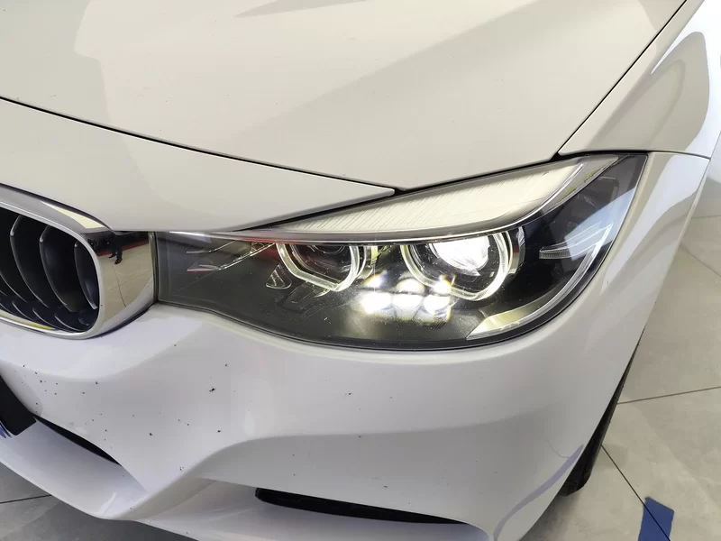 BMW 3 Series GT 2018 immagine di auto #5