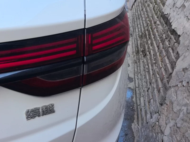 GEELY Coolray 2023 immagine di auto #5