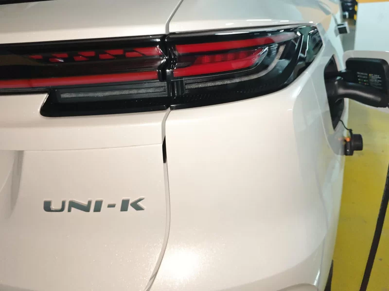 Changan UNI-K iDD 2023 car image #5