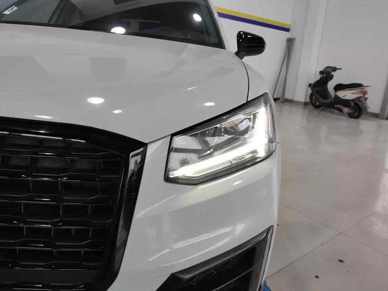 Audi Q2L 2020 car image #5