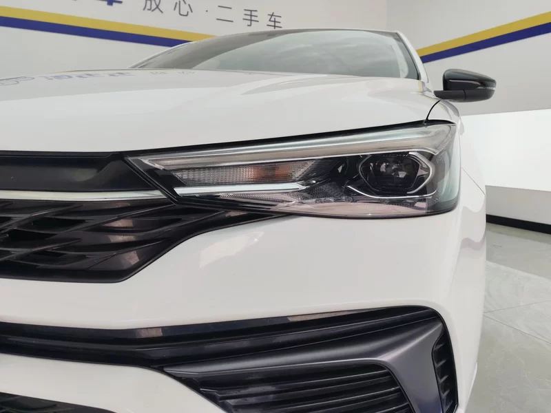 Roewe i5 2023 #5 Roewe i5 2023 car image #5