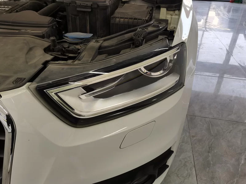 Audi Q3 2016 car image #5