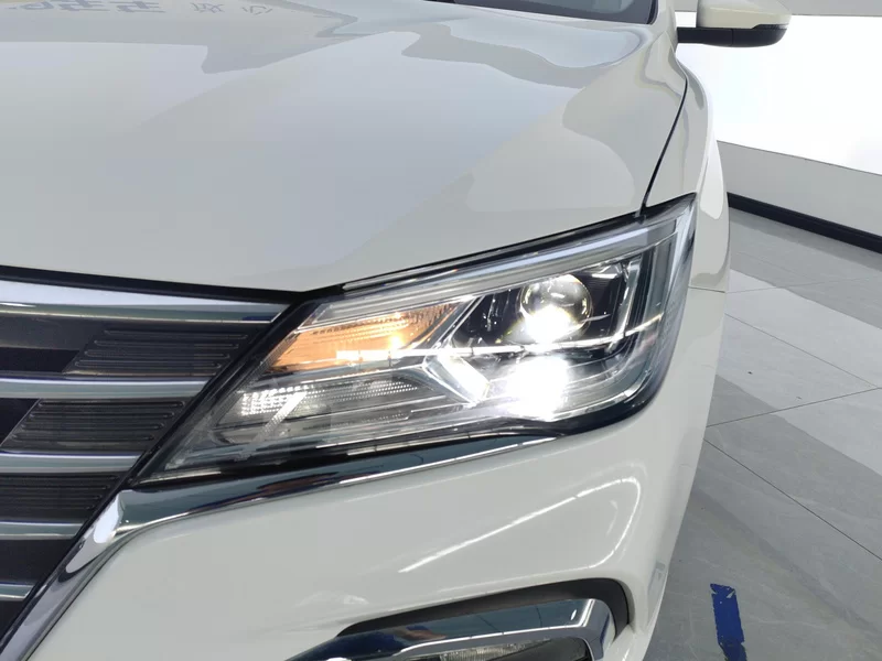 Roewe i5 2021 imagen de coche #5