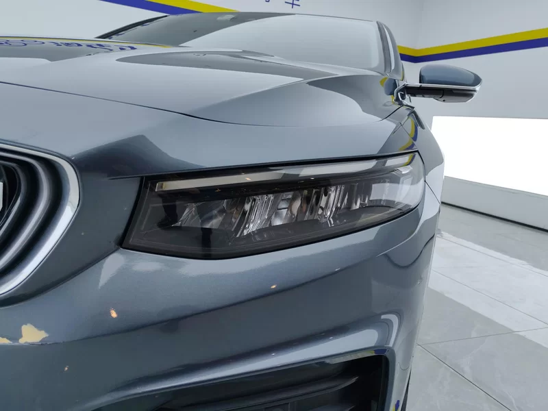 Preface 2021 immagine di auto #5