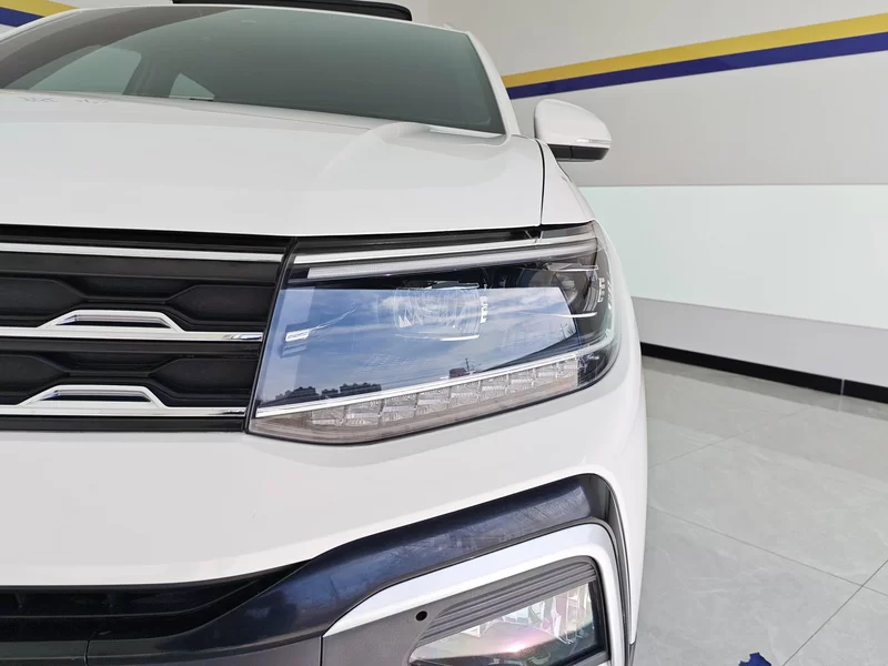Volkswagen T-Cross 2019 #5 Volkswagen T-Cross 2019 car image #5