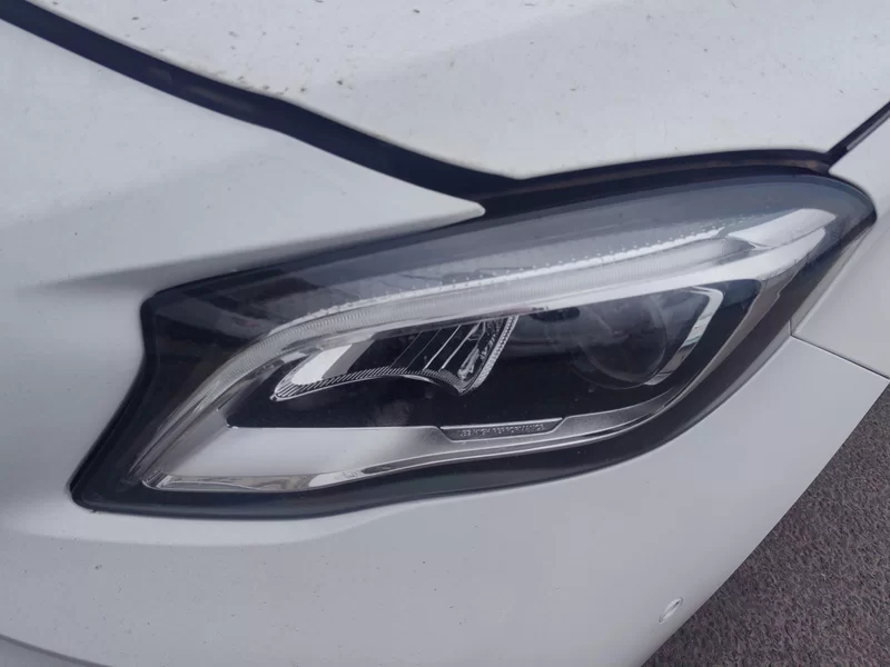 Mercedes-Benz GLA Class 2018 car image #5