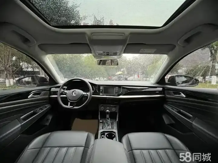 Volkswagen Passat 2019 car image #5