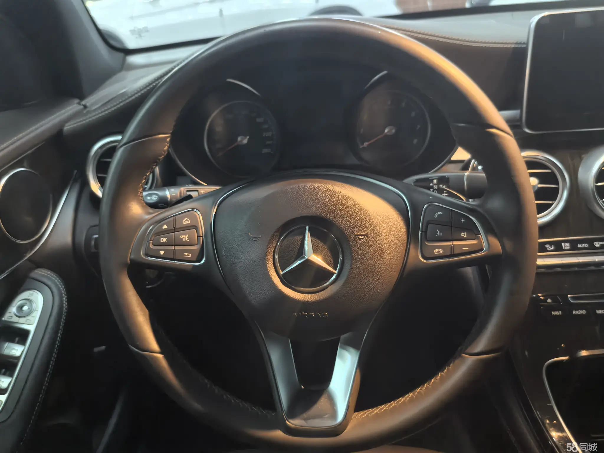 Mercedes-Benz GLC Class 2016 car image #5