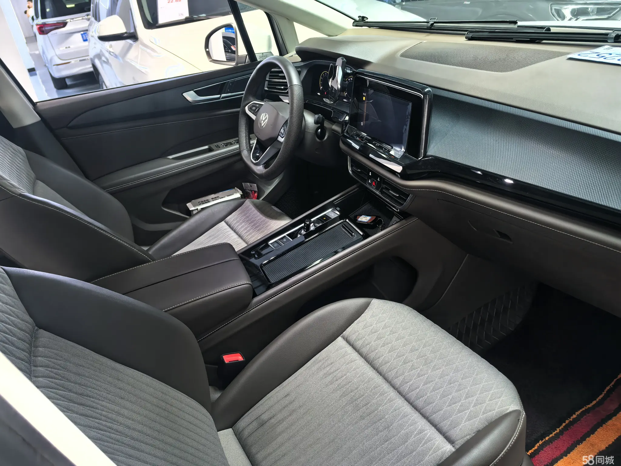 Volkswagen Viloran 2022 car image #5