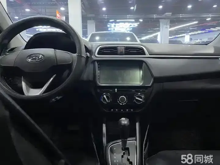 Hyundai Reina 2019 car image #5