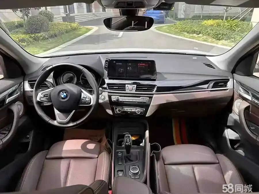 BMW i5 M60 2022 car image #5