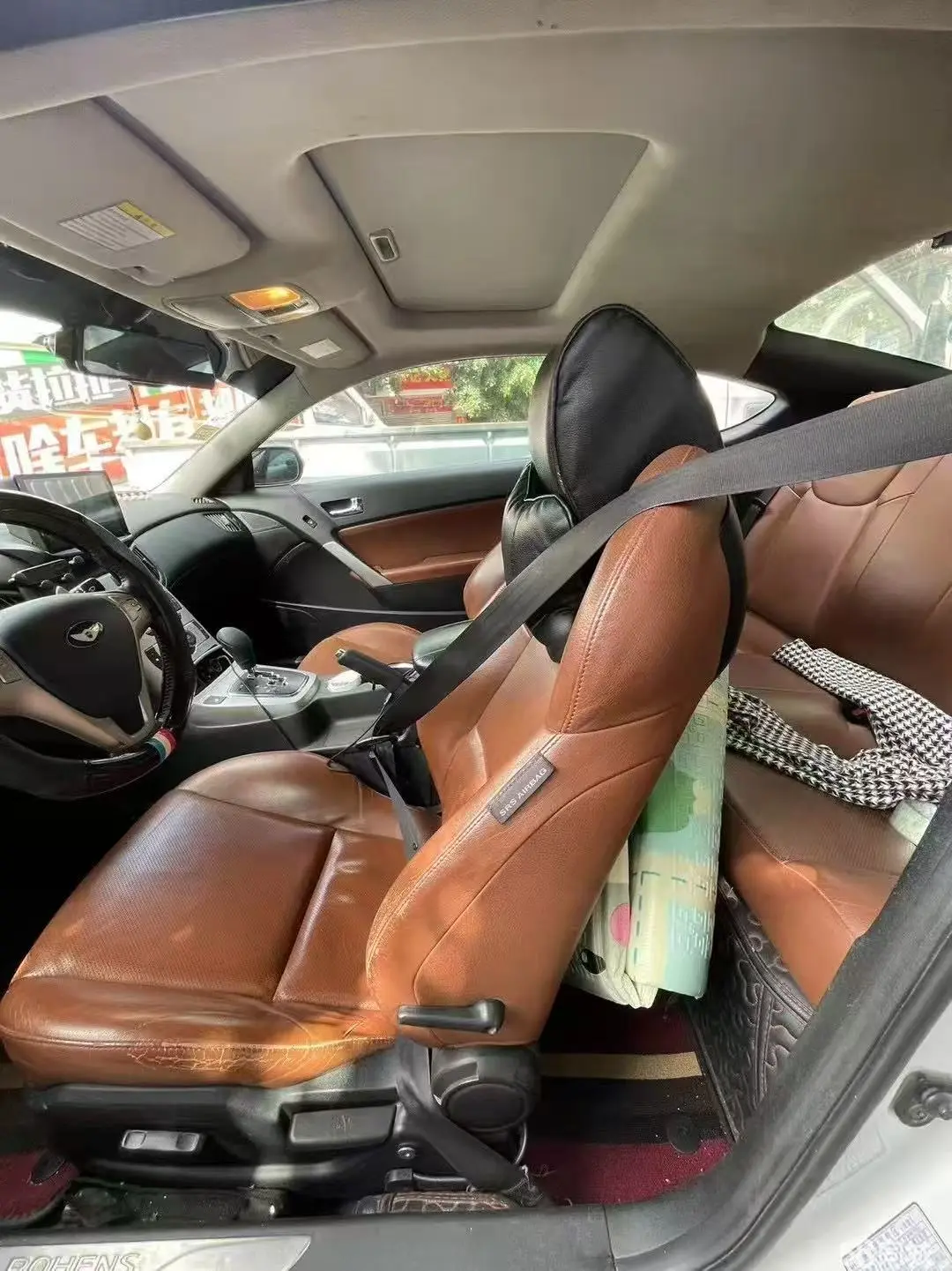 Hyundai Rohens-Coupe 2010 car image #5