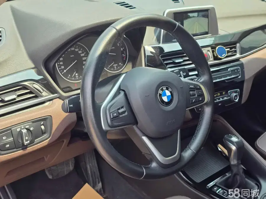 BMW i5 M60 2017 car image #5