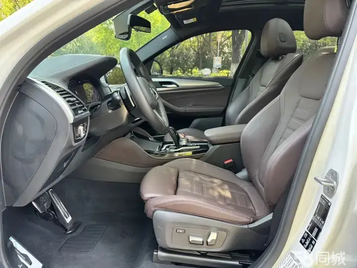 BMW X4 2021 صورة سيارة #5