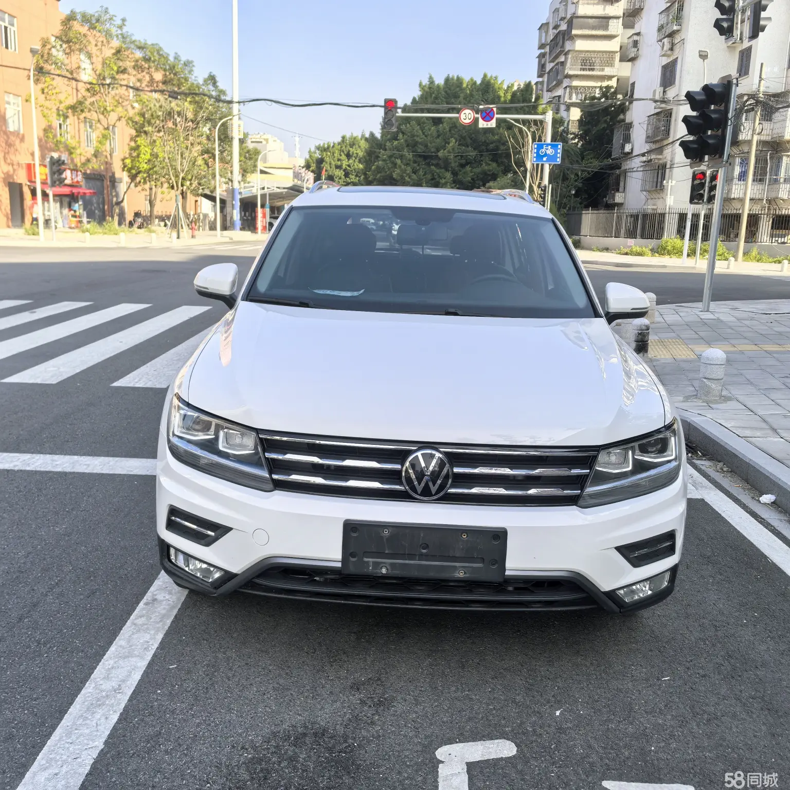 Volkswagen Tiguan L 2021 immagine di auto #5