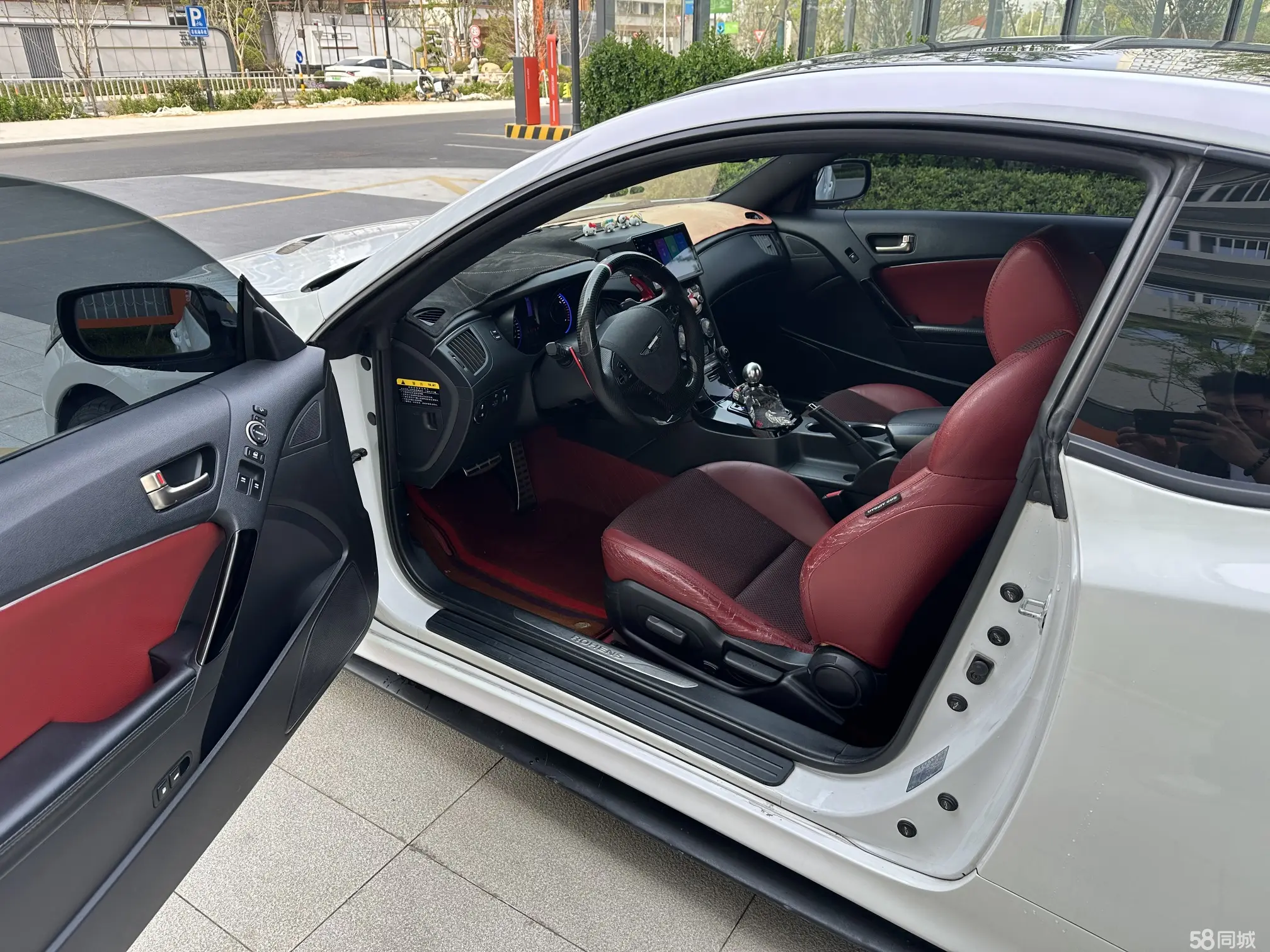 Hyundai Rohens-Coupe 2013 car image #5