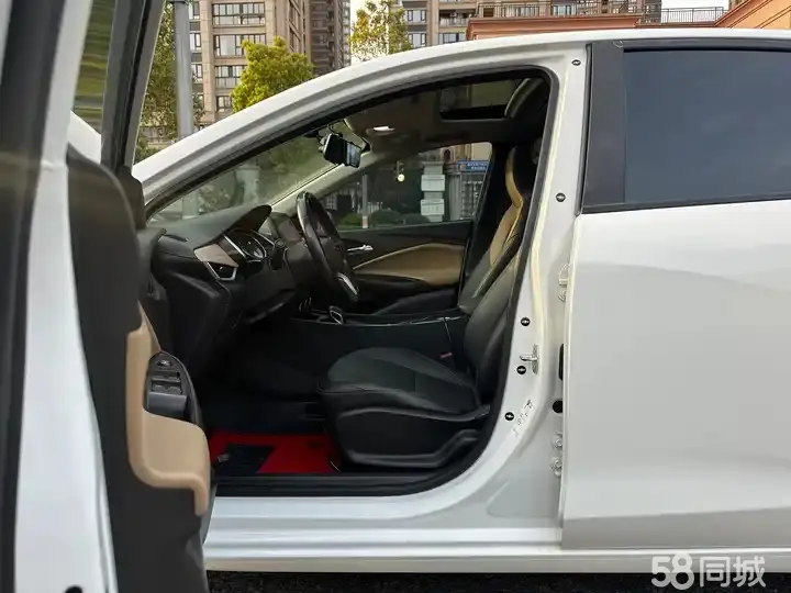 Chevrolet Cavalier 2021 car image #5