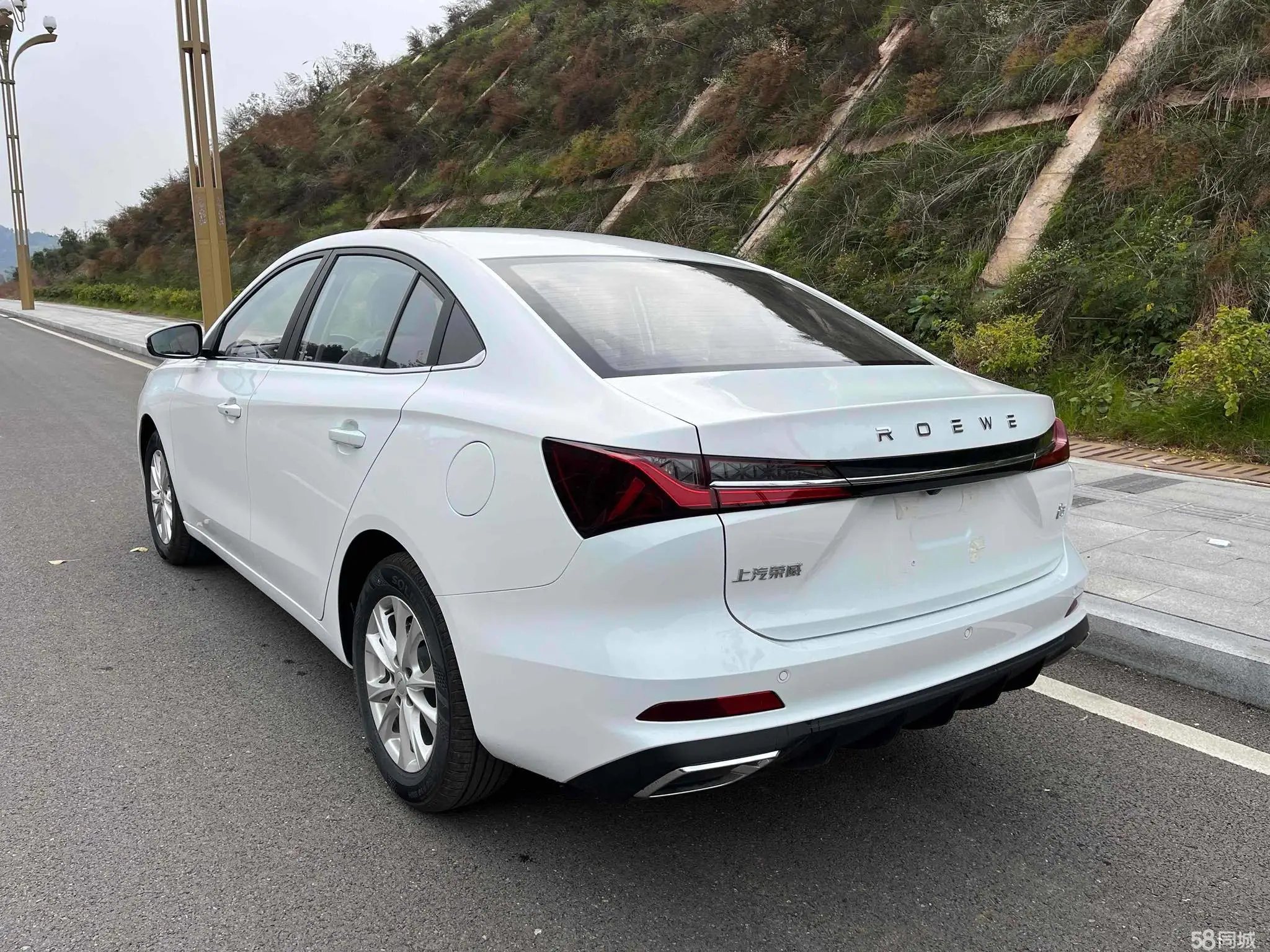 Roewe i5 2025 #5 Roewe i5 2025 car image #5