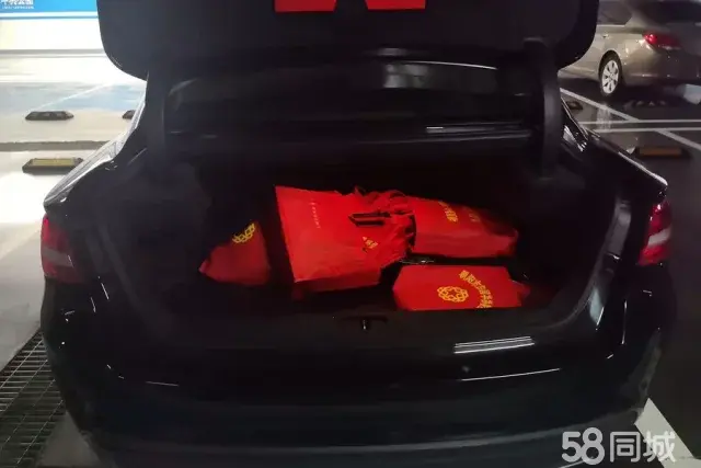 GEELY Ulion 2015 immagine di auto #5