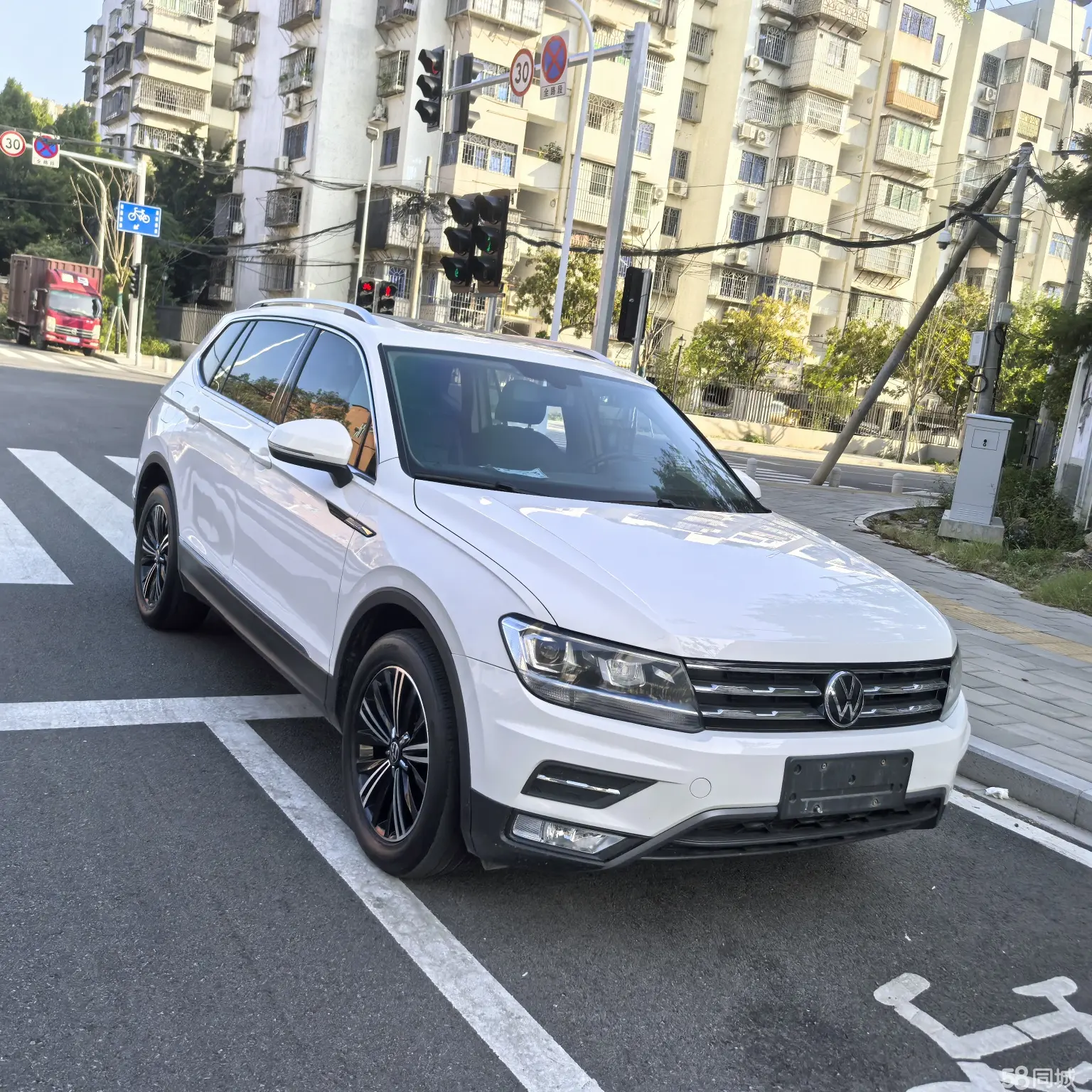 Volkswagen Tiguan L 2021 car image #5