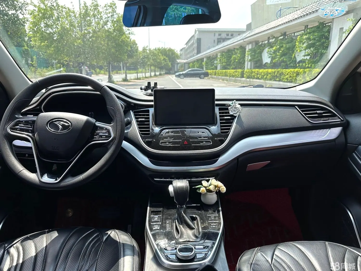 Soueast DX7 2019 car image #5