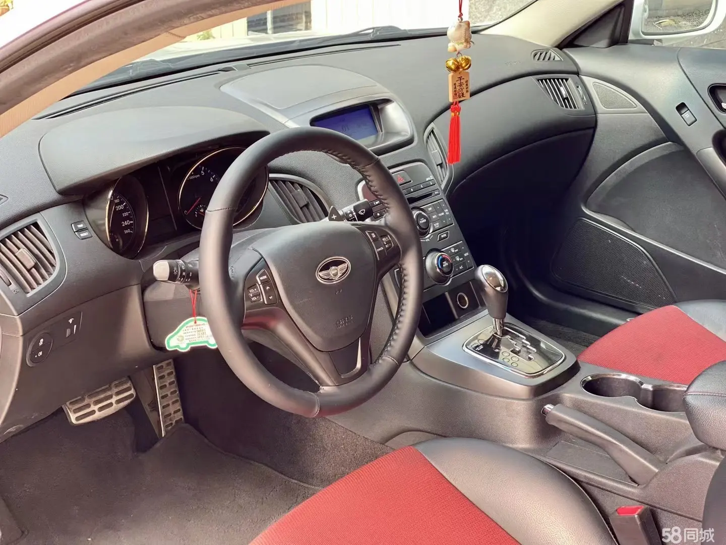 Hyundai Rohens-Coupe 2012 car image #5