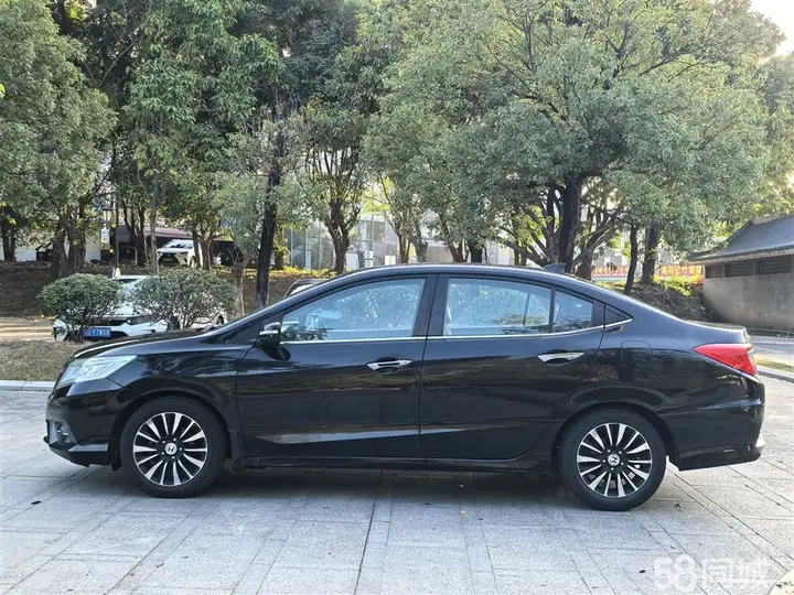 Honda Crider 2015 #5 Honda Crider 2015 car image #5