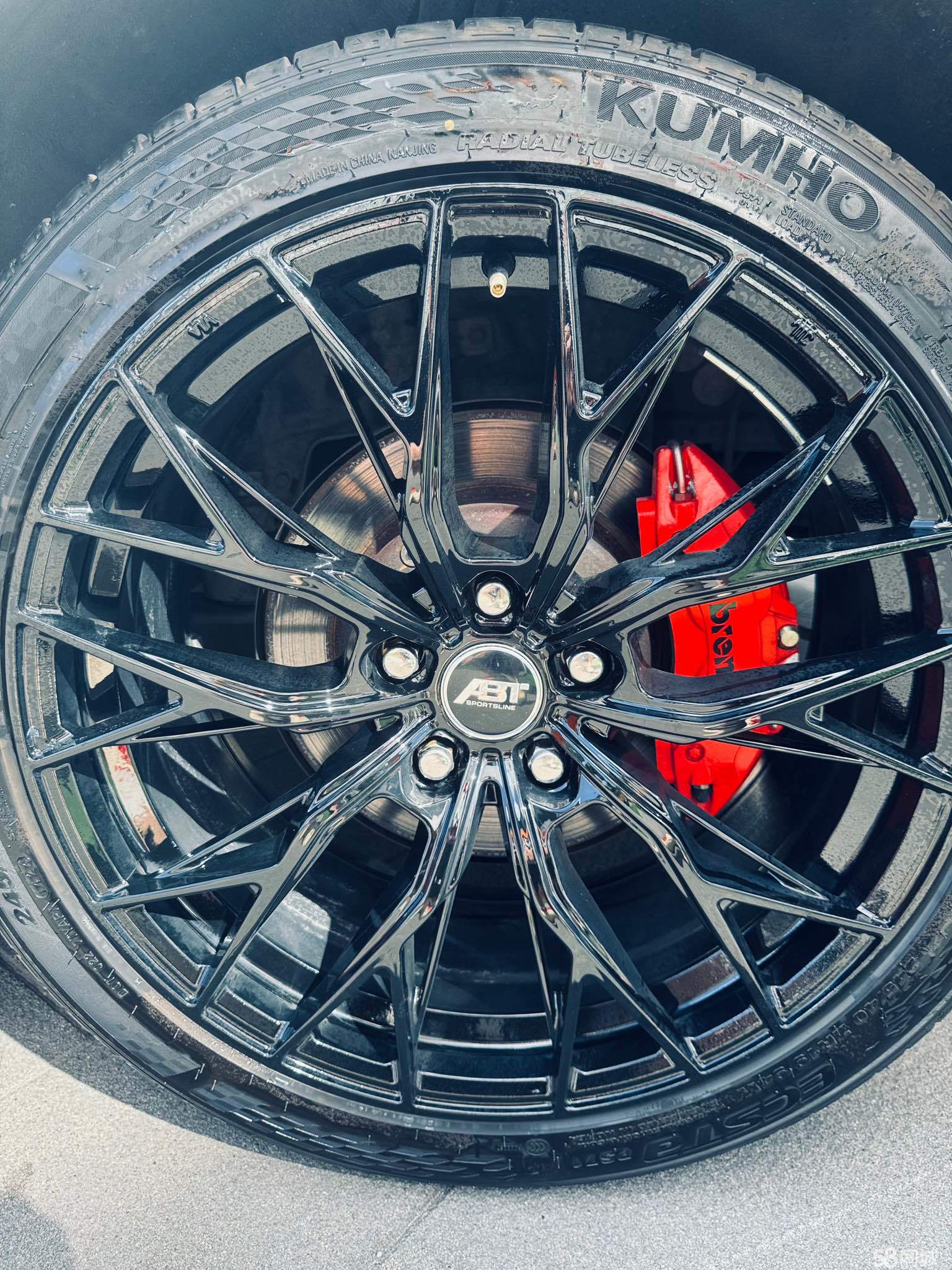 Hyundai Rohens-Coupe 2010 #5 Hyundai Rohens-Coupe 2010 car image #5