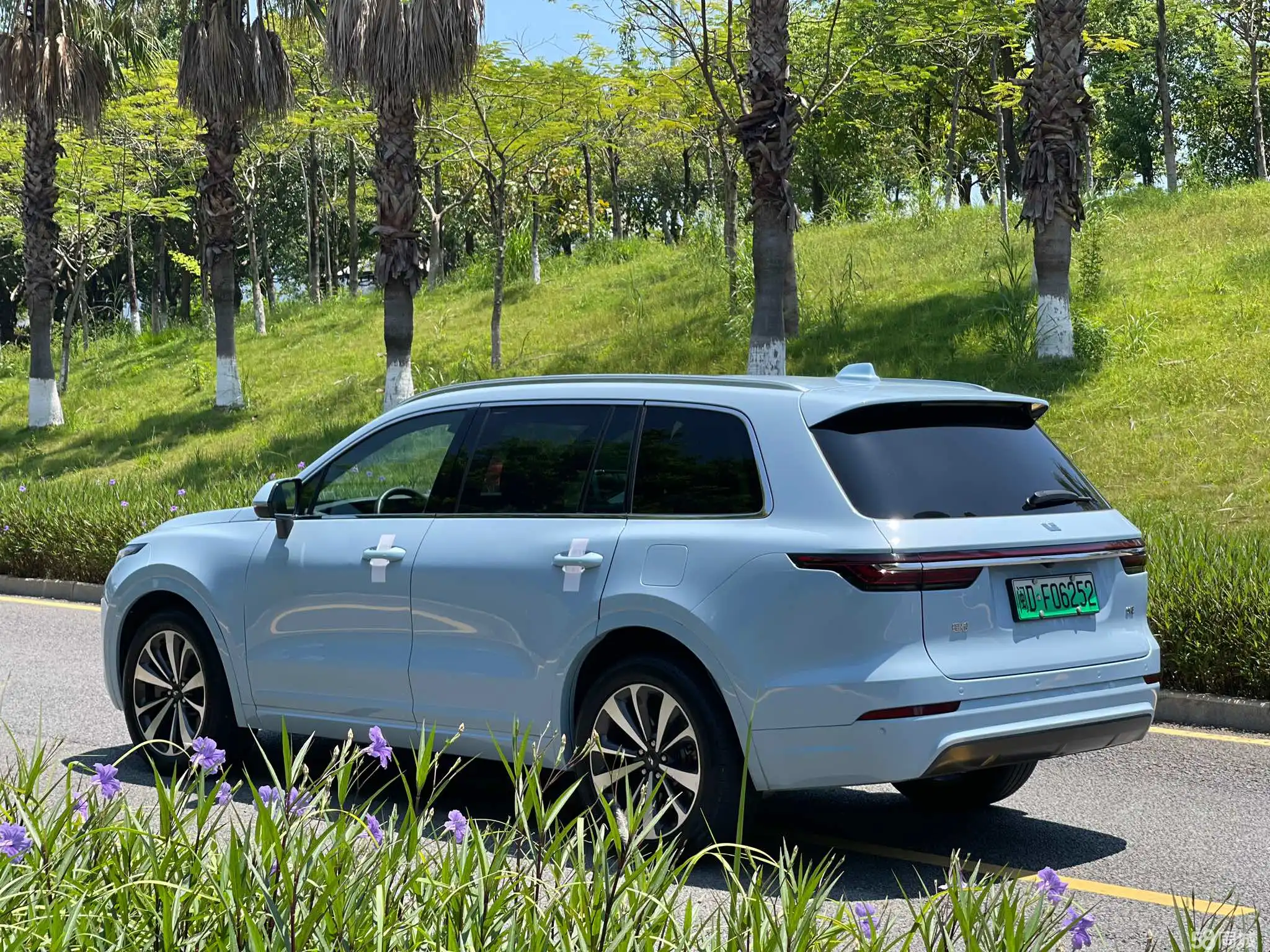 Li i6 2021 immagine di auto #5