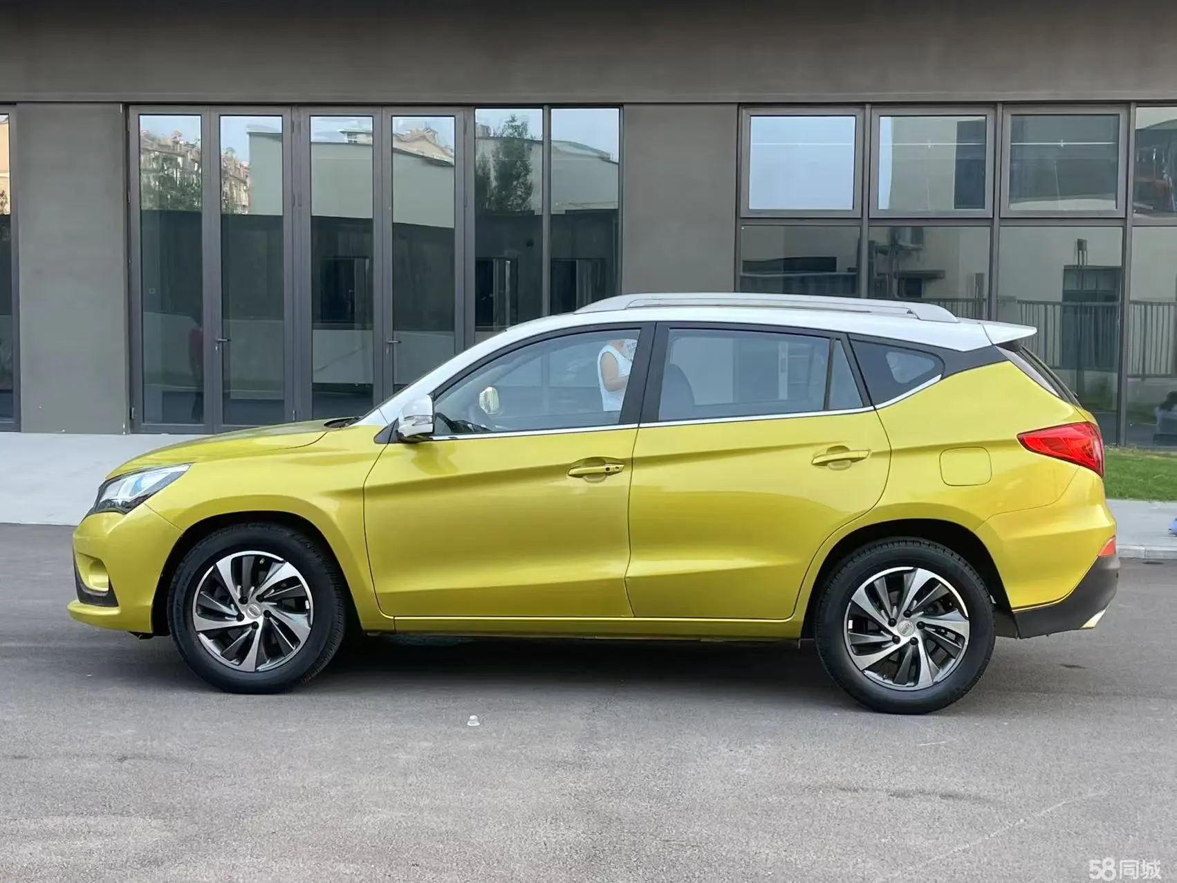 BYD Song 2015 #5 BYD Song 2015 car image #5