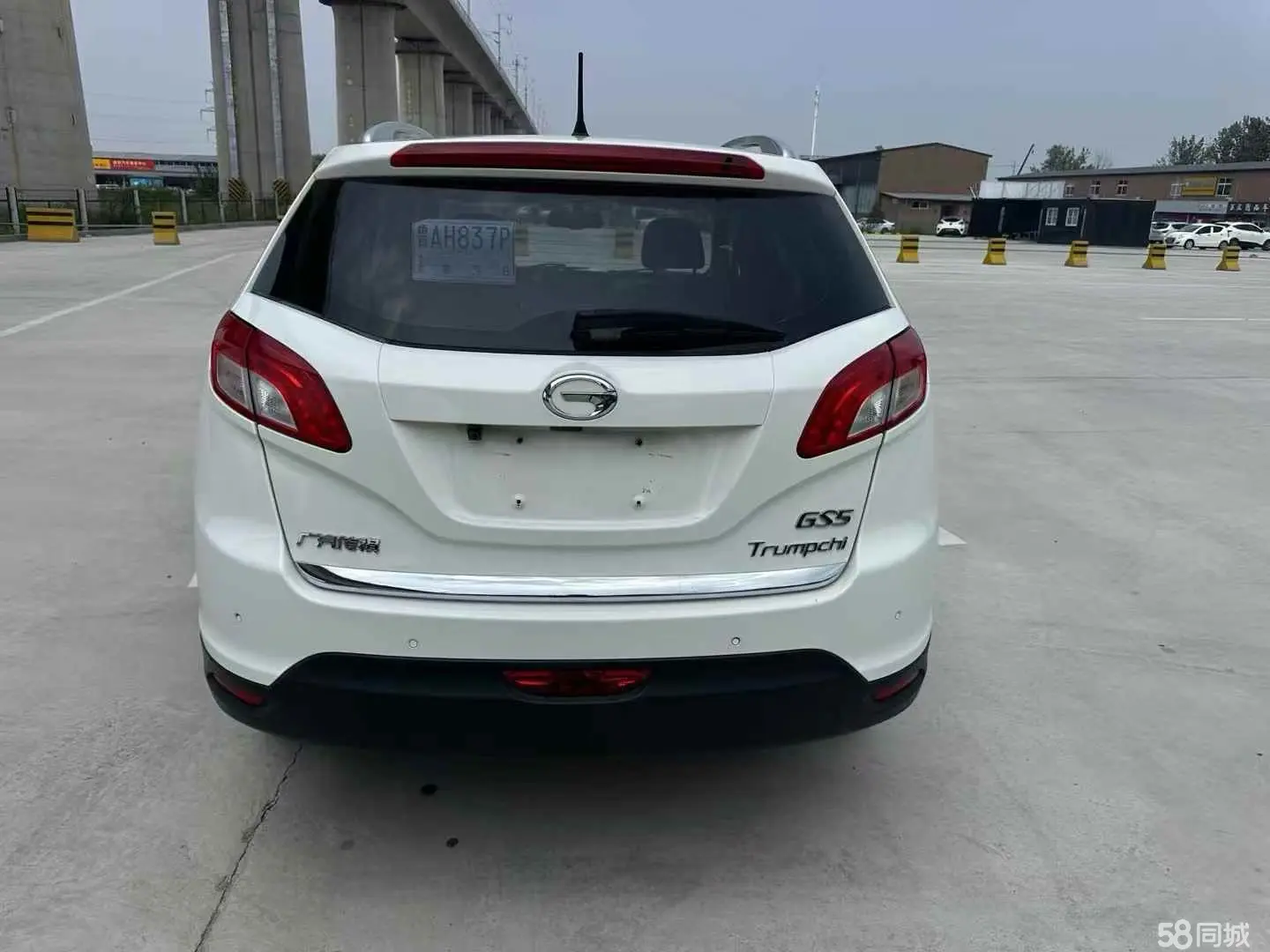 GAC Trumpchi GS5 2014 #5 GAC Trumpchi GS5 2014 car image #5