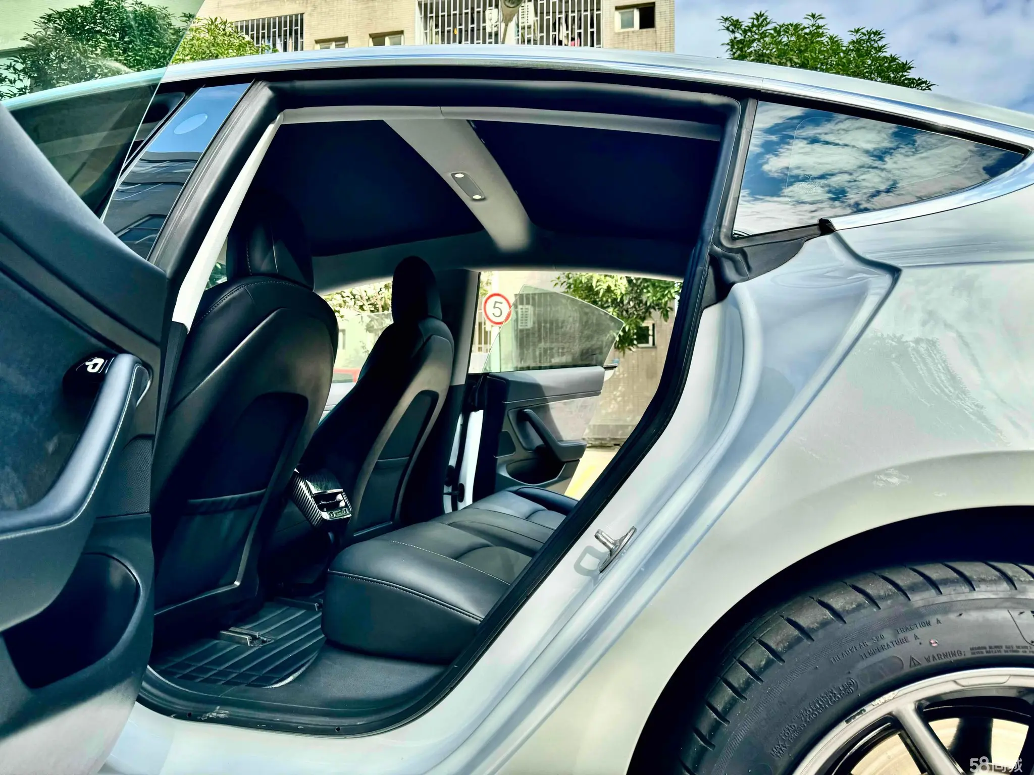 特斯拉 Model 3(进口) 2019 汽车图片 #5