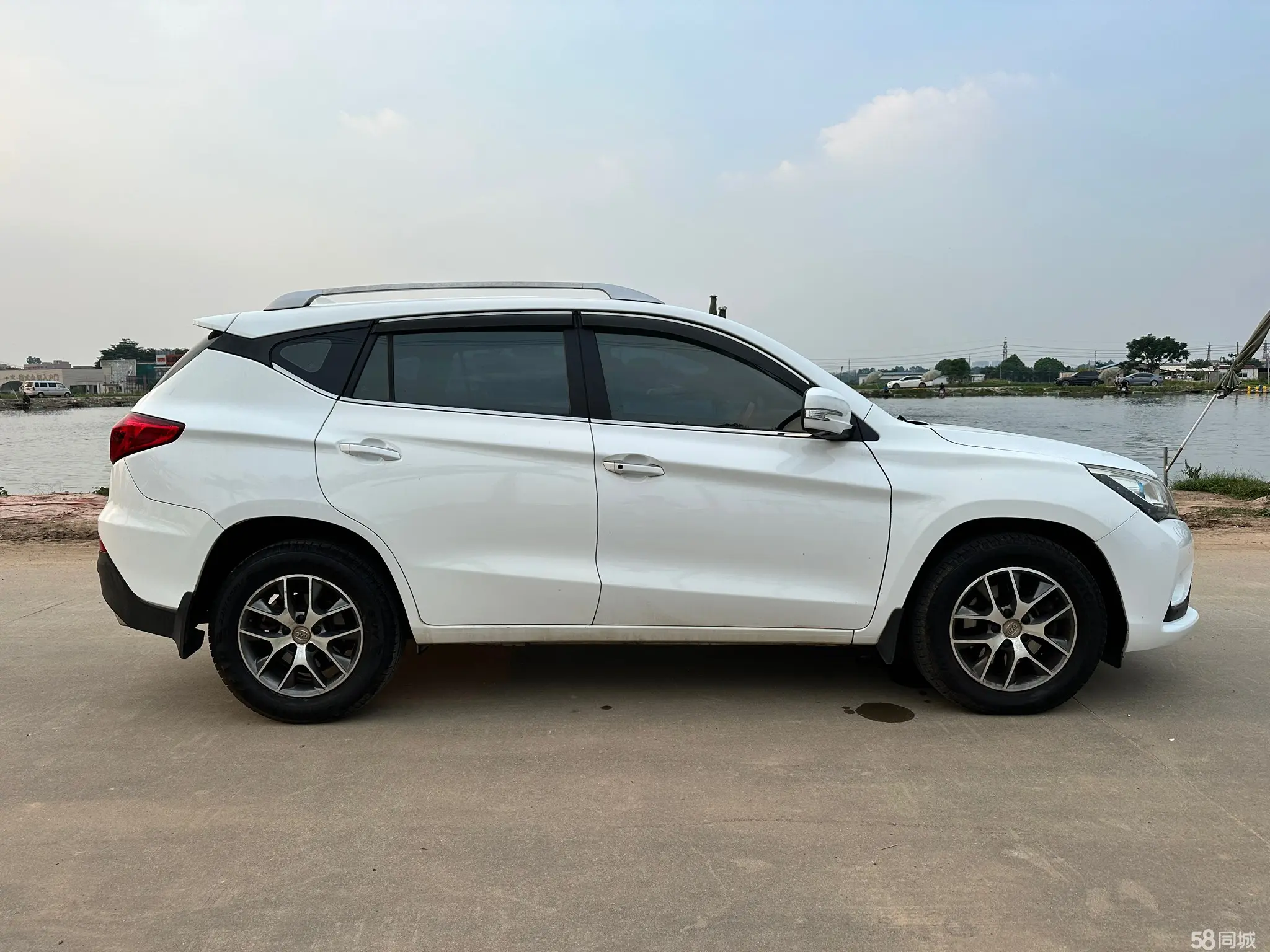 BYD Song 2016 #5 BYD Song 2016 car image #5