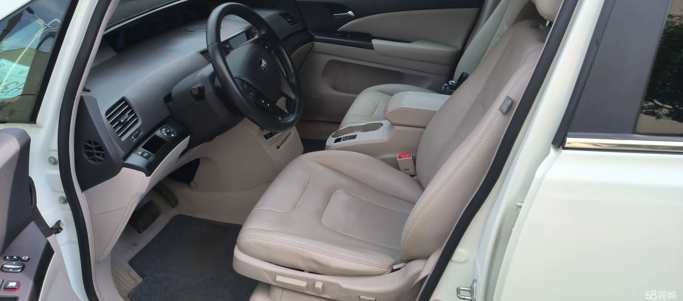 BYD e6 2016 #5 BYD e6 2016 car image #5