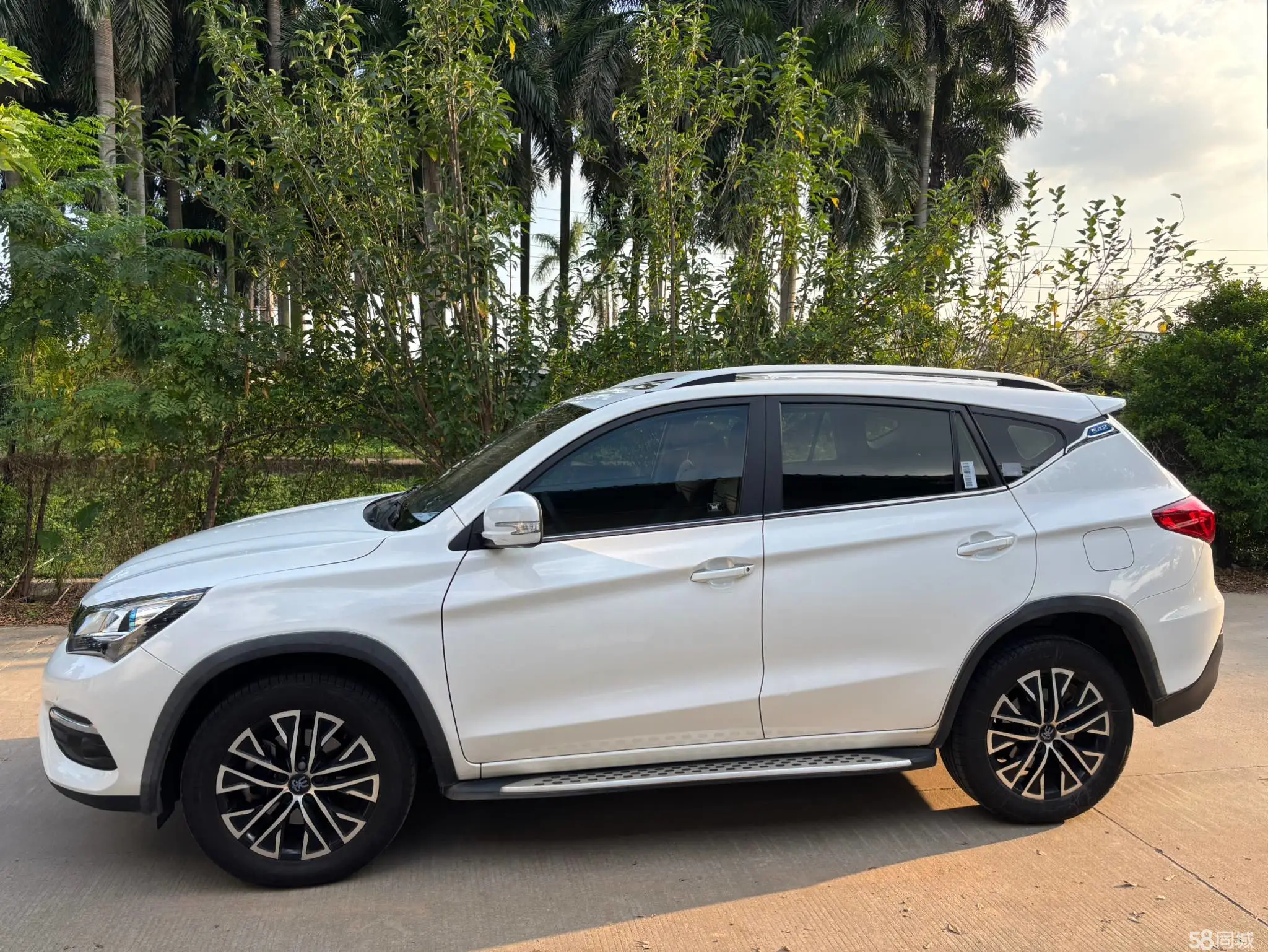 BYD Song New Energy 2018 #5 BYD Song New Energy 2018 car image #5