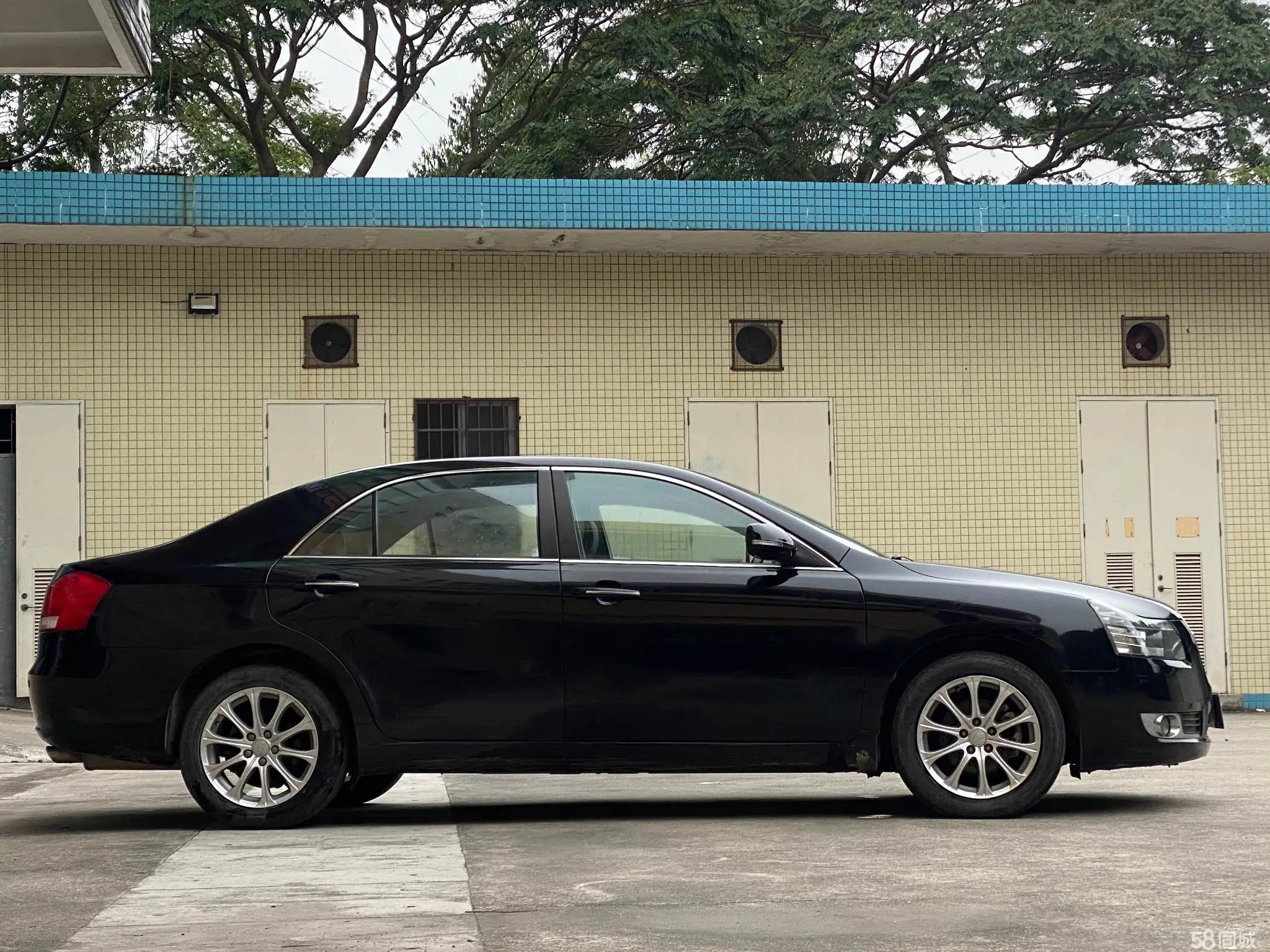 GEELY EC8 2013 #5 GEELY EC8 2013 car image #5