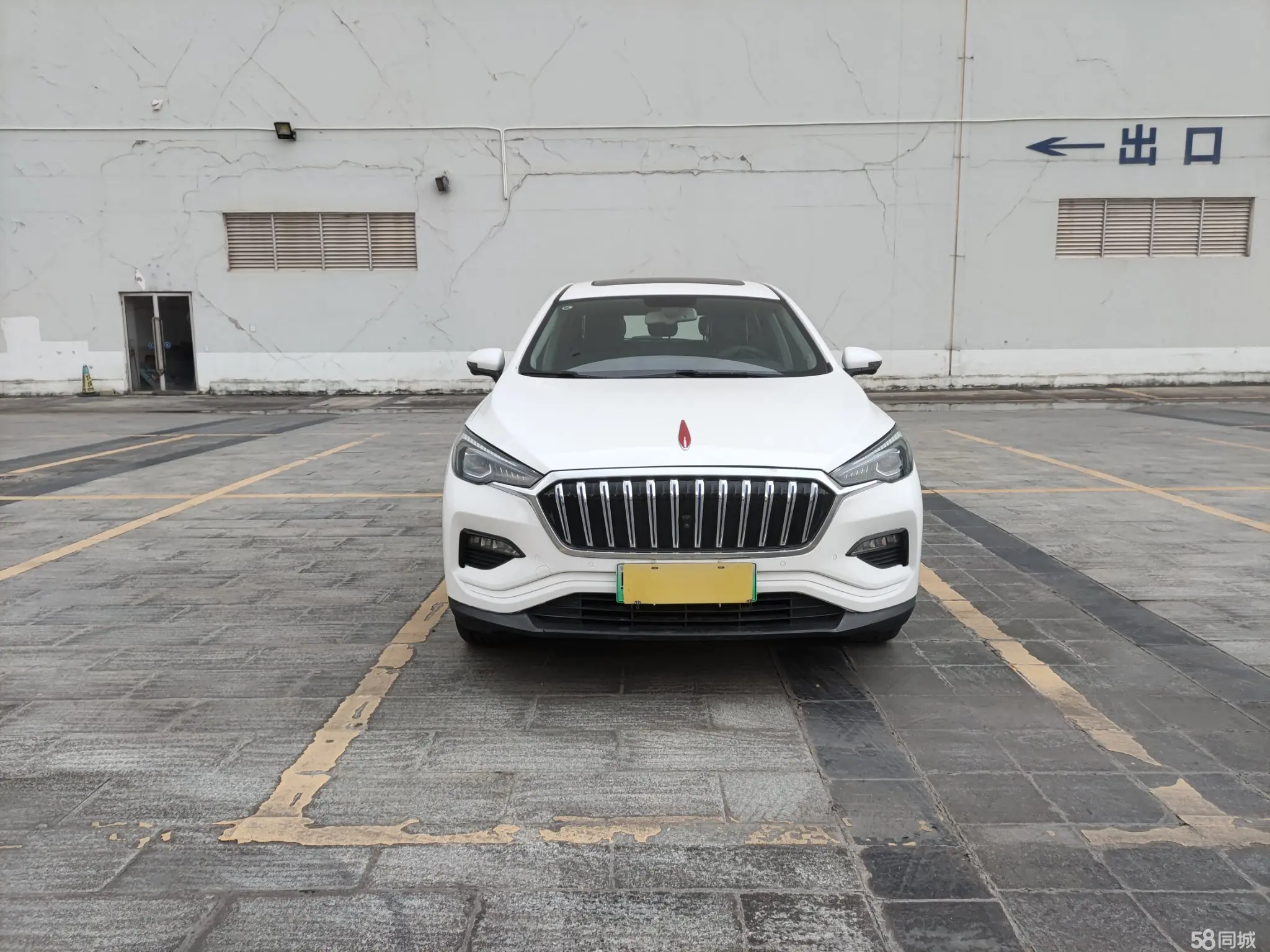 HongQi E-HS3 2019 car image #5