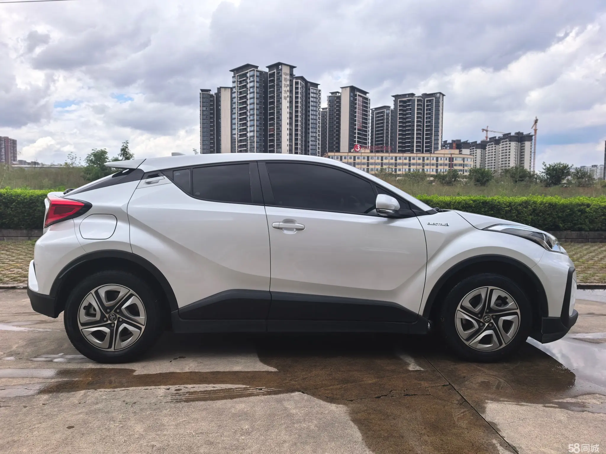 Toyota Izoa E 2021 #5 Toyota Izoa E 2021 imagen de coche #5