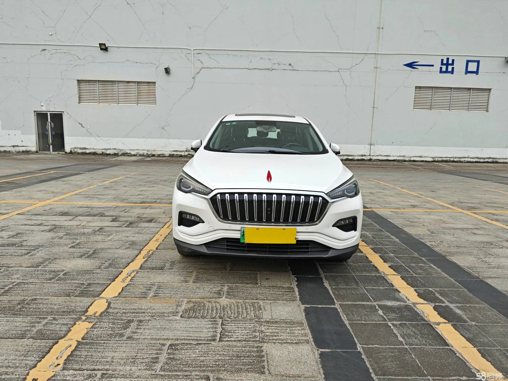 HongQi E-HS3 2019 immagine di auto #5