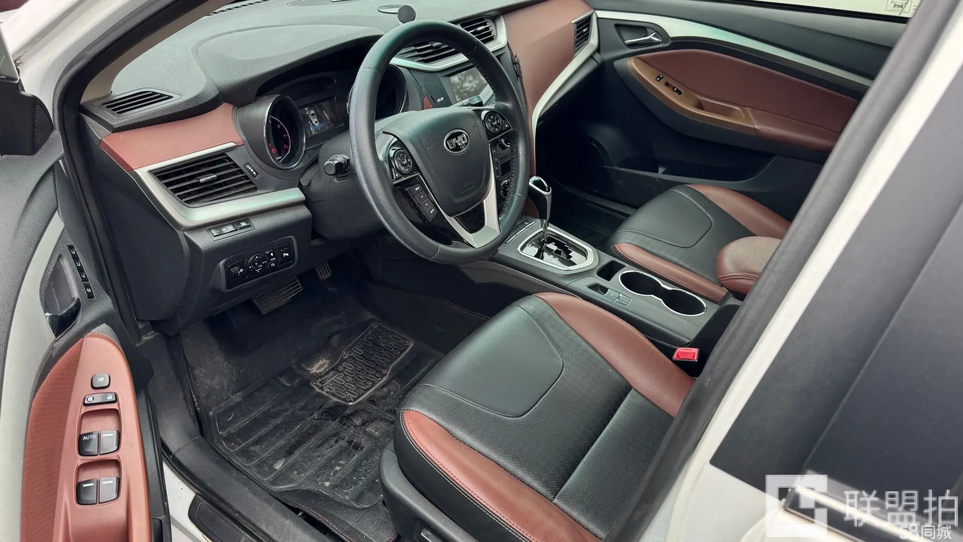 BYD G5 2015 immagine di auto #5