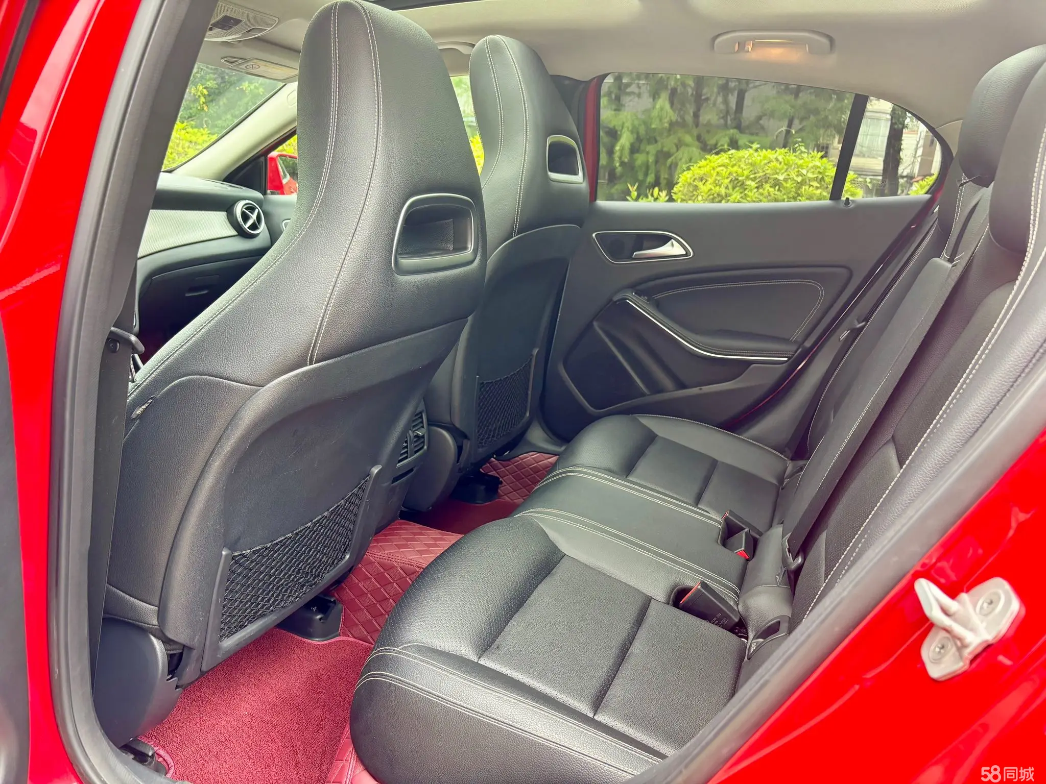 Mercedes-Benz GLA Class 2016 immagine di auto #5