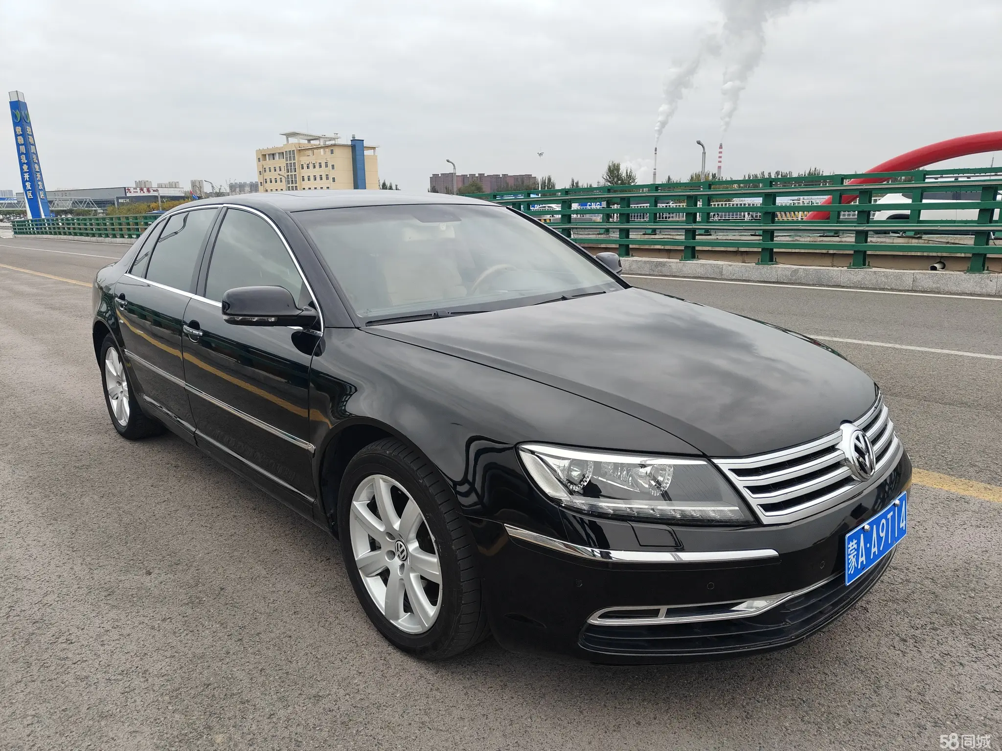 Volkswagen Pheaton 2011 immagine di auto #5